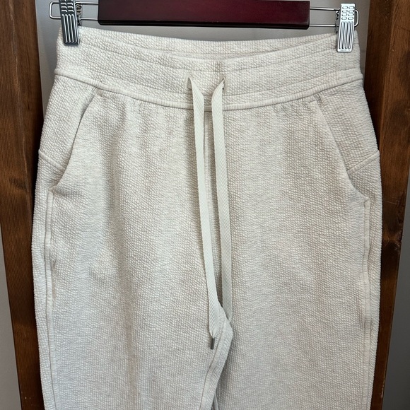 Lululemon Ribbed High-Rise Jogger 25" *7/8 Length - Picture 6 of 12